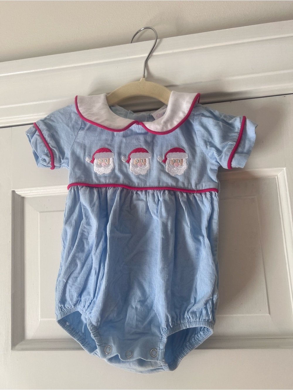 Light Blue Santa Appliqué Baby One-Piece with Pink Trim